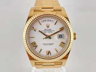 Rolex Day-Date 40 228238 Yellow gold White