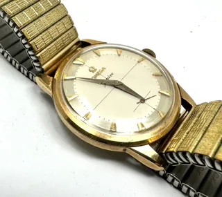 Omega Genève 9ct Gold