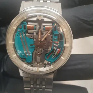 Bulova Accutron 214 34mm