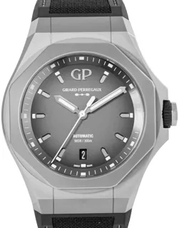 Girard-Perregaux Laureato 81070-21-001-FB6A 44mm Titanium Gray