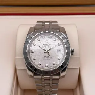 Tudor Classic M23010-0013 41mm Stainless steel White