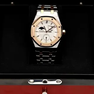 Audemars Piguet Royal Oak 26168SR.OO.1220SR.02 39mm Rose gold and Stainless steel Silver