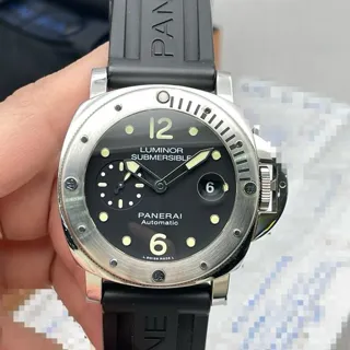 Panerai Submersible PAM01024 44mm Stainless steel Black