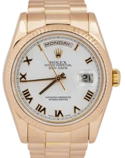 Rolex Day-Date 36 118235 36mm Rose gold White