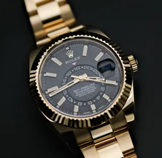 Rolex Sky-Dweller 326938 42mm 18k yellow gold Black