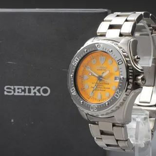 Seiko Kinetic 5M45-6A60 42mm Titanium Orange