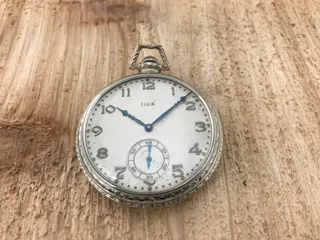 Elgin 44mm White gold Silver