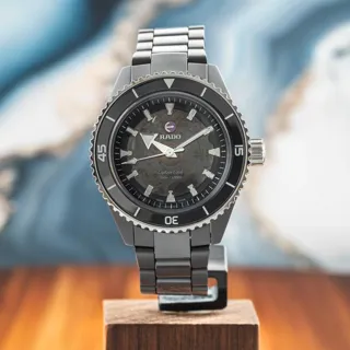 Rado Captain Cook R32127152 43mm Ceramic and Titanium and Stainless steel and PVD Black