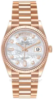 Rolex Day-Date 128235-0029 36mm Rose gold White