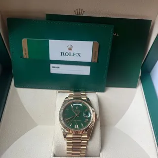 Rolex Day-Date 40 228238 40mm Yellow gold Green