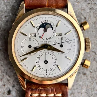 Universal Genève Tri-Compax 522100 35mm Yellow gold White