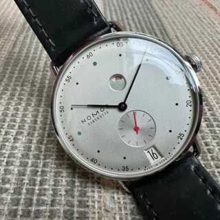 NOMOS Metro Datum Gangreserve 1101 37mm Stainless steel Silver