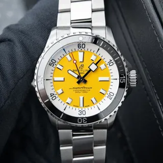 Breitling Superocean A17375211I1A1 42mm Stainless steel Yellow