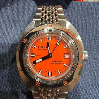 Doxa SUB 300 821.10.351.10 42.5mm Stainless steel Orange