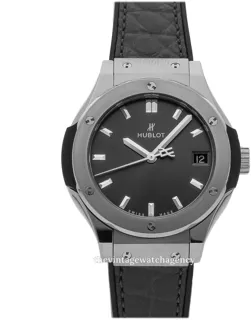 Hublot Classic Fusion 581.NX.7071.LR 33mm Titanium Gray