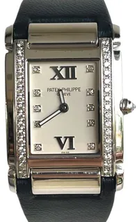 Patek Philippe Twenty~4 4920G-010 25mm White gold White