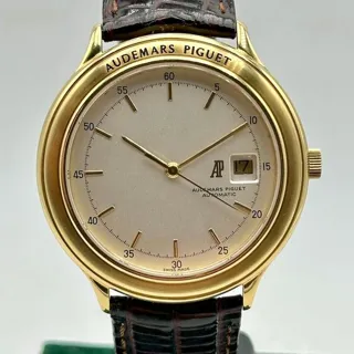 Audemars Piguet Huitième 14593OR 40mm Yellow gold White