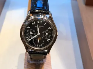 Patek Philippe Perpetual Calendar 5038G White gold Black