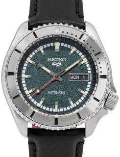 Seiko 5 Sports SRPJ91K1 Stainless steel green