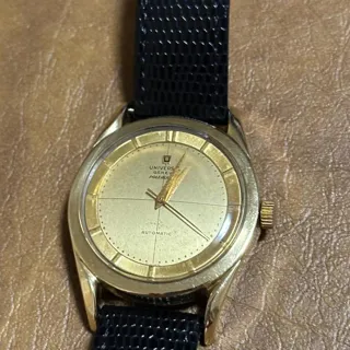 Universal Genève Polerouter 35.5mm Stainless steel Golden