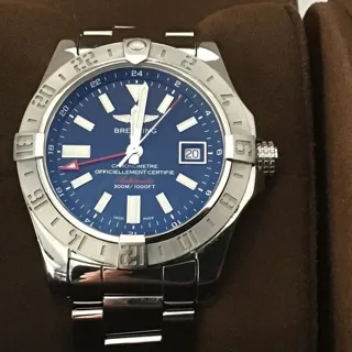 Breitling Avenger Stainless steel Blue