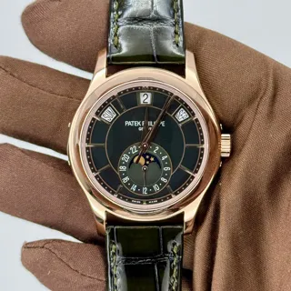 Patek Philippe Annual Calendar 5205R-011 Rose gold Green