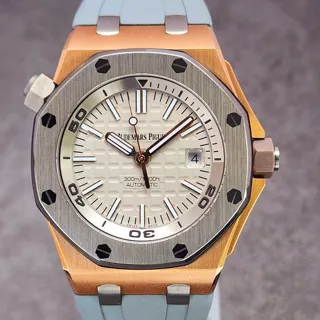 Audemars Piguet Royal Oak Offshore Diver 15711OI.OO.A006CA.01 42mm Rose gold Gray