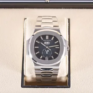 Patek Philippe Nautilus 5726/1A-014 40.5mm Stainless steel Blue