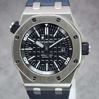 Audemars Piguet Royal Oak Offshore Diver 15703ST.OO.A002CA.01 Stainless steel Black