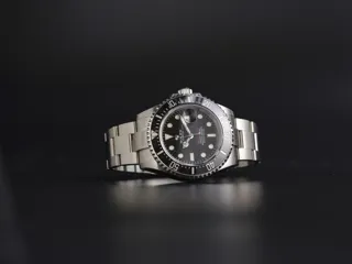 Rolex Sea-Dweller 126600 43mm Stainless steel Black