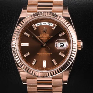 Rolex Day-Date 228235-0003 40mm Rose gold Brown