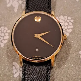 Movado Museum 40mm Yellow gold