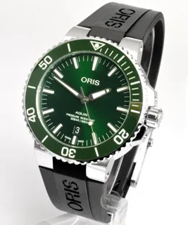 Oris Aquis Date 01 733 7730 4157-07 4 24 64EB 43.5mm Stainless steel Green