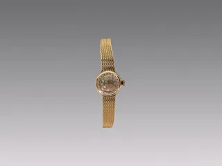 Universal Genève 18mm 18k yellow gold