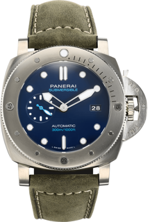 Panerai Submersible PAM 00692 Stainless steel blue