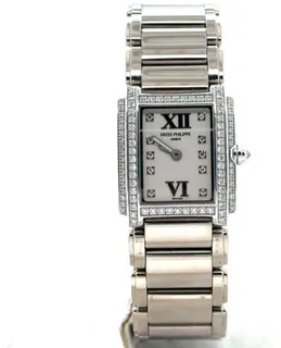 Patek Philippe Twenty~4 4908/200G-001 White gold Gray