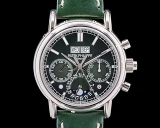 Patek Philippe Perpetual Calendar 5204G-001 40mm White gold Green