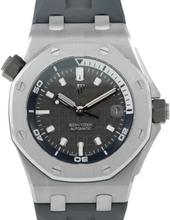 Audemars Piguet Royal Oak Offshore Diver 15720ST.OO.A009CA.01 42mm Stainless steel Gray