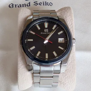 Grand Seiko Sport Collection SBGP015 40mm