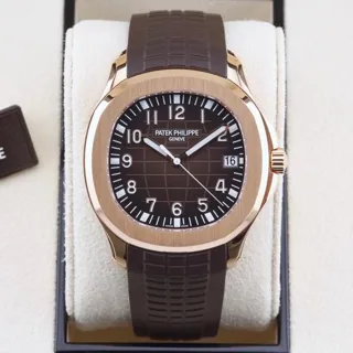 Patek Philippe Aquanaut 5167R-001 40mm Rose gold Brown