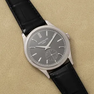 Patek Philippe Calatrava 6119G-001 39mm White gold Gray