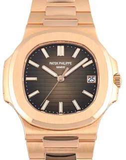 Patek Philippe Nautilus 5711/1R-001 40mm Rose gold Brown