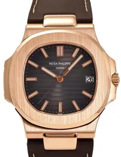 Patek Philippe Nautilus 5711R-001 40mm Rose gold Gray