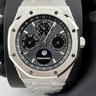 Audemars Piguet Royal Oak Perpetual Calendar 26607BC.OO.1220BC.02 41mm White gold Black