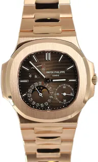 Patek Philippe Nautilus 5712/1R-001 40mm Rose gold Brown