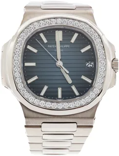 Patek Philippe Nautilus 5713/1G 40mm White gold blu