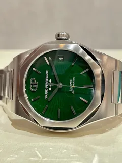 Girard-Perregaux Laureato 42mm Stainless steel Green