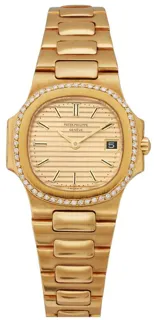 Patek Philippe Nautilus 4700/1J Yellow gold Champagne