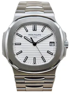 Patek Philippe Nautilus 5711/1A-011 40mm Stainless steel White