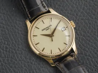 Patek Philippe Calatrava 5227R Rose gold